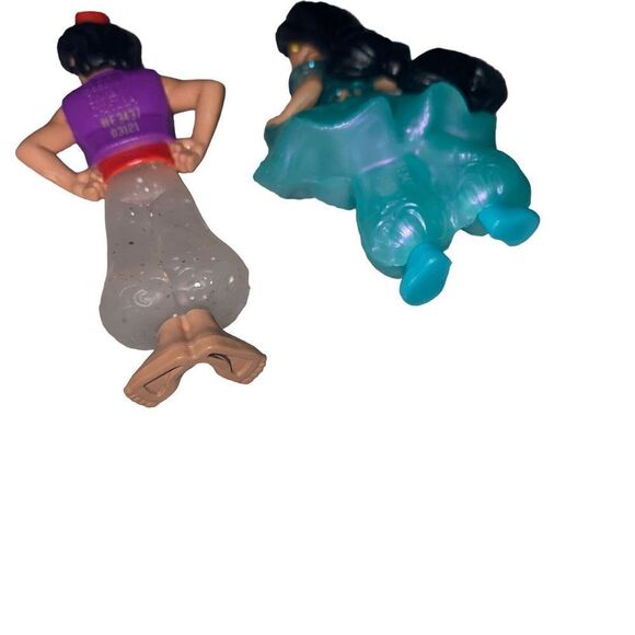 Disney Aladdin and Princess Jasmine Miniture Action Figures by Hasbro 2.5" - Picture 3 of 4